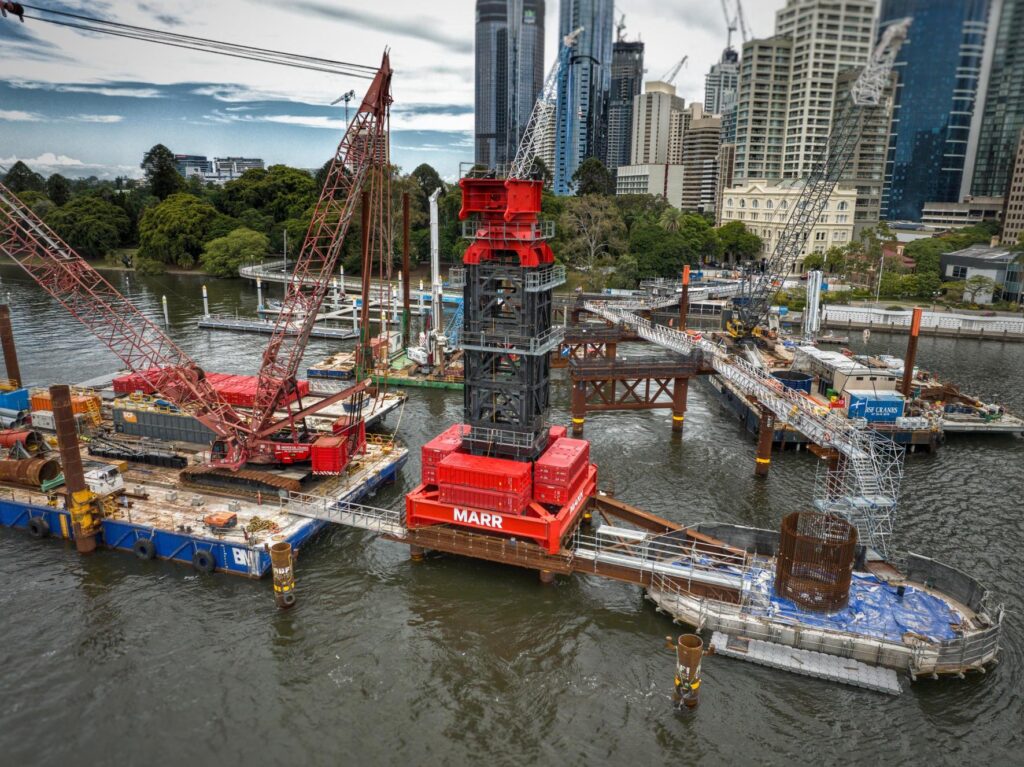 After being transported up Brisbane River by barge, Marr’s M2480D was installed on a piled platform by a barge mounted 400-tonne crawler crane.